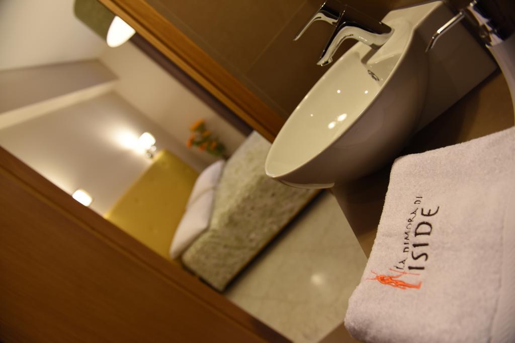 B&B La Dimora Di Iside เบเนเวนโต ห้อง รูปภาพ