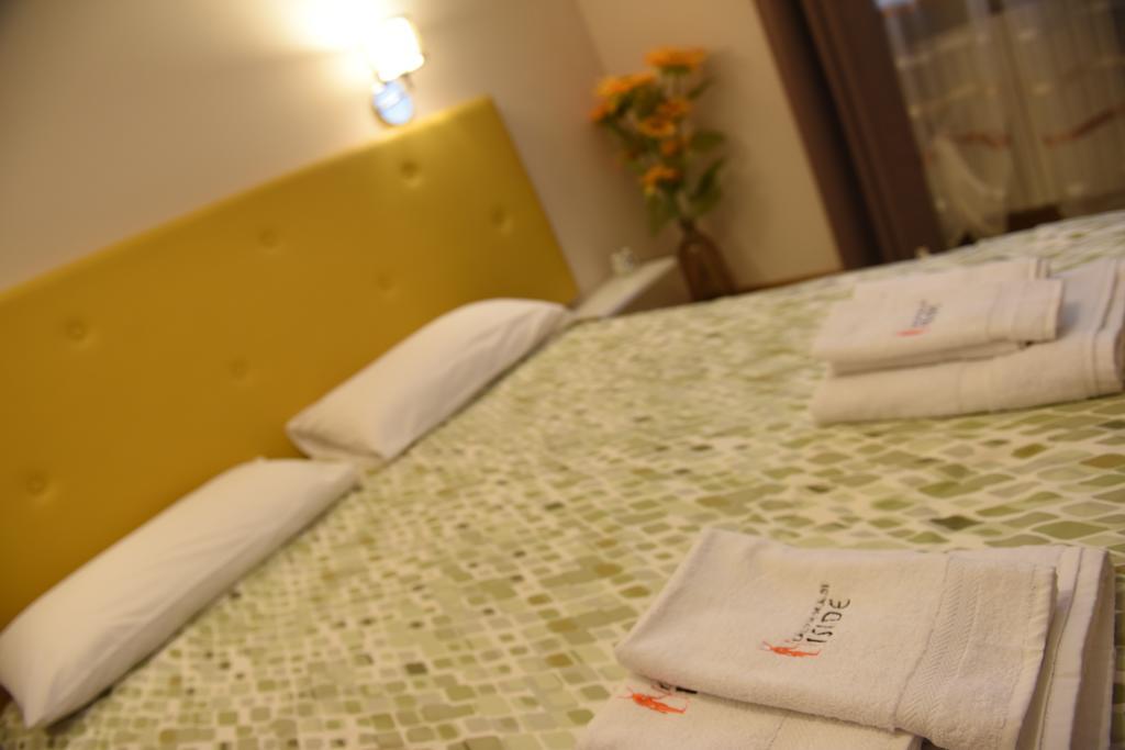 B&B La Dimora Di Iside เบเนเวนโต ห้อง รูปภาพ