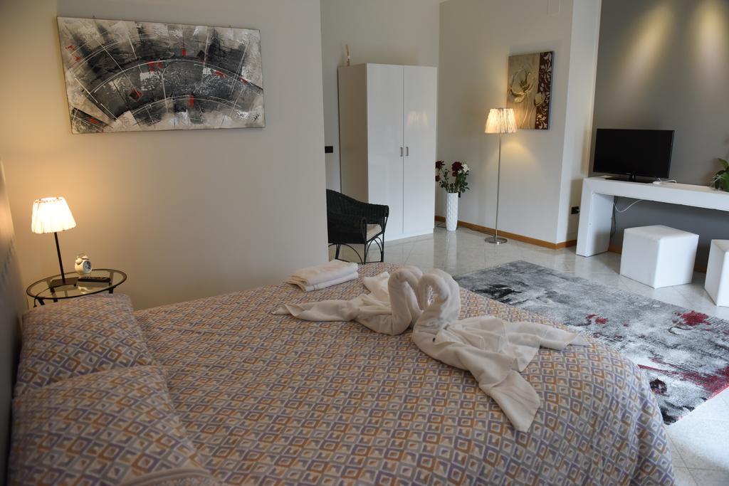 B&B La Dimora Di Iside เบเนเวนโต ภายนอก รูปภาพ